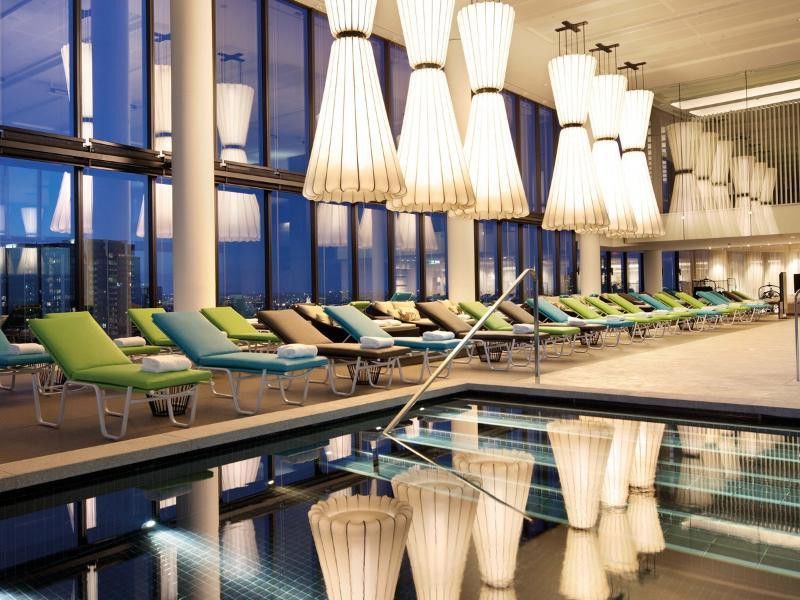 Crown Metropol Melbourne Hotel Exterior foto The Sky Pool